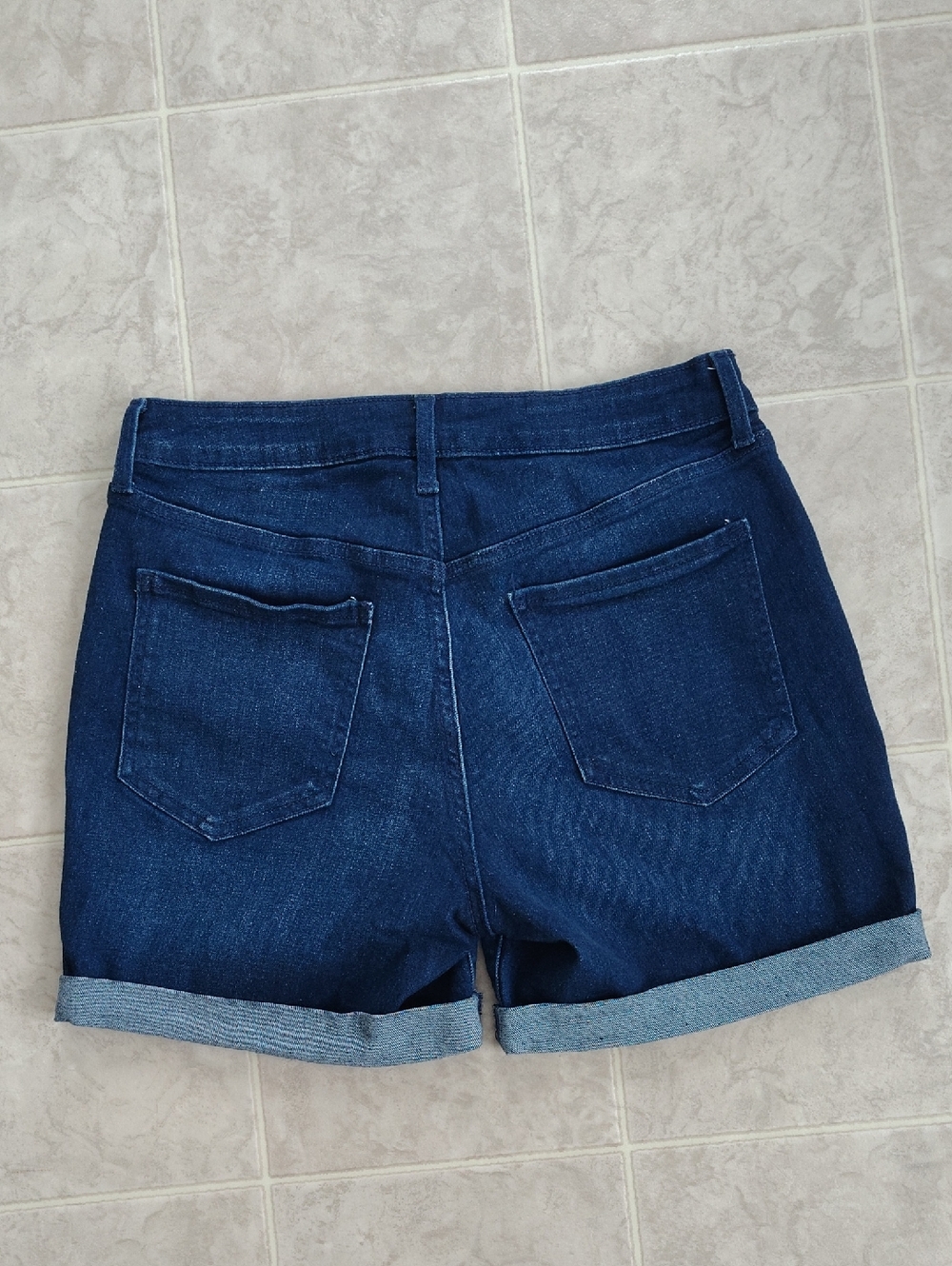 Old Navy Dark Wash Rolled Cuff Denim Wow High Rise Shorts - Picture 2 of 11